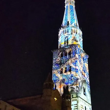 Visit Modène