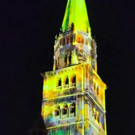 Visit * Modène