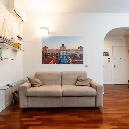 Apartment Visit Modena